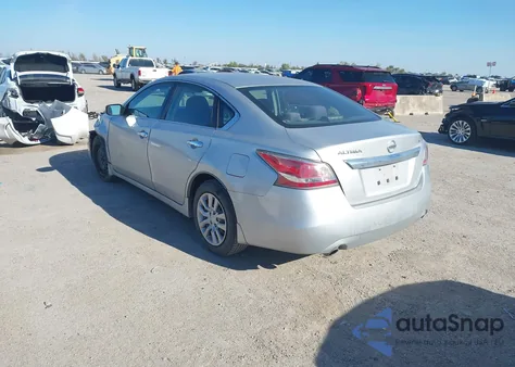 2015 Nissan Altima 2.5 S из США, поврежденный, VIN 1N4AL3AP0FC414112